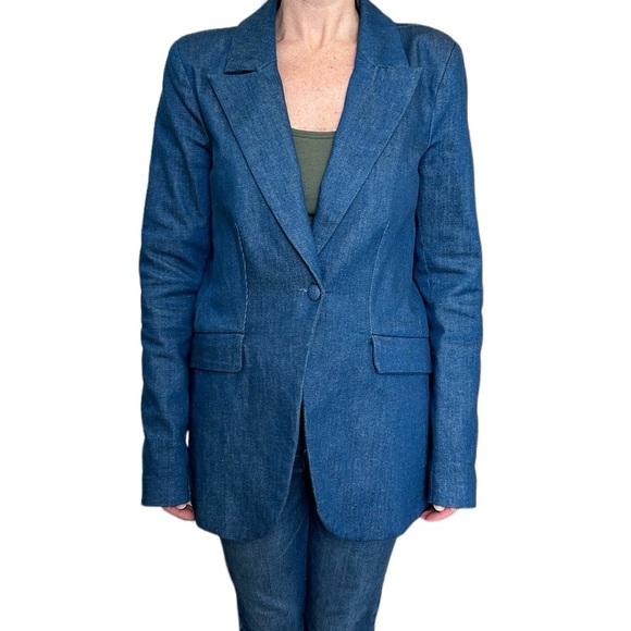 Good American Denim Blazer in True Blue Classic Business Minimalist 2 - Picture 3 of 17